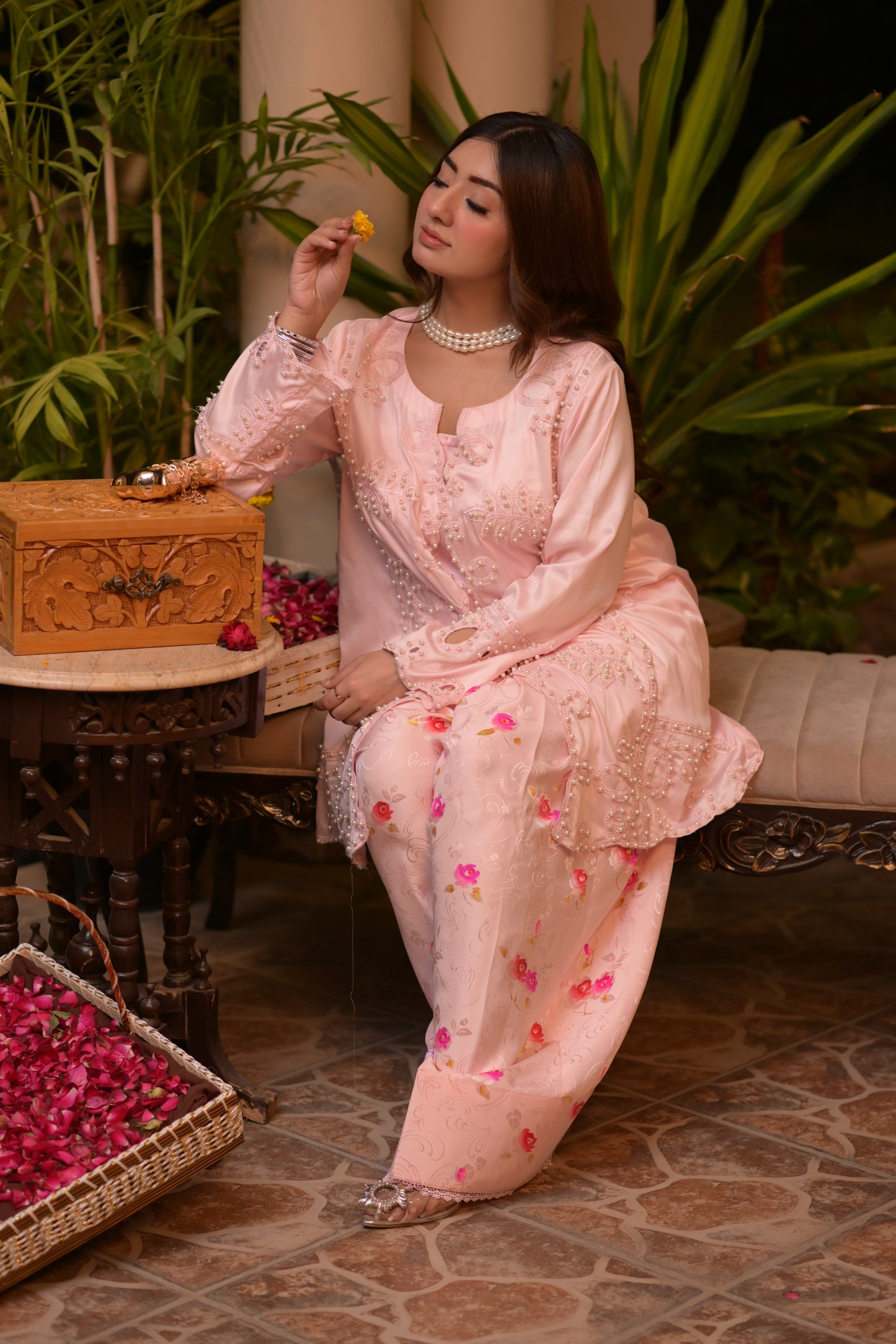 Seraya — Embroidered Kurta Set